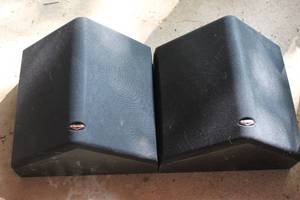 lot 150 image: Set of 2 Klipsch Speakers