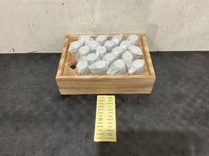 lot 238 image: 20PCS Seasoning Jars with Labels