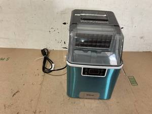 lot 372 image: Silonn Countertop Ice Maker 45 lbsday, Self-Cleaning for Home Office Bar Parties