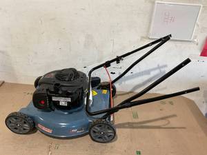 lot 378 image: SENIX Gas Lawn Mower, 21 140 cc 4-Cycle Briggs & Stratton Engine