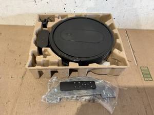 lot 391 image: Robot Vacuum and Mop Combo 2 in 1, Black