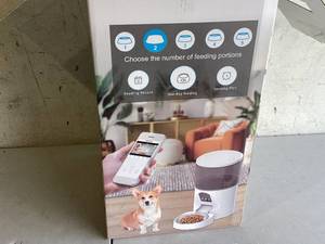 lot 534 image: 6L Automatic Dog Cat Feeder, 3MP HD Video Night Vision Pet Food Dispenser with APP Control