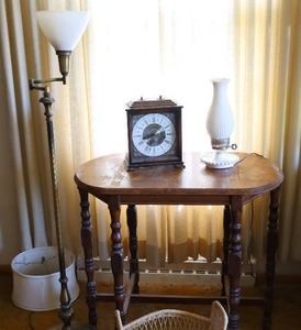 lot 33 image: Antique Occasional Table, Milk Glass Lamp, Swing Arm Lamp, Mantel Clock Etc.