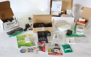 lot 120 image: Sky-Link Home Control Starter Kit SK-100, USB Load Etc.
