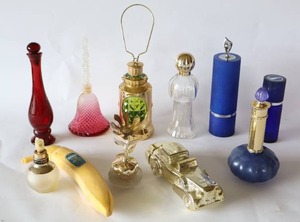 lot 207 image: Collectible Avon Bottles