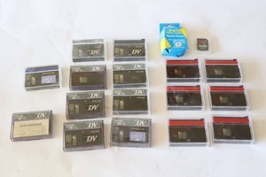 lot 265 image: NOS Maxell DV Cassette Tapes
