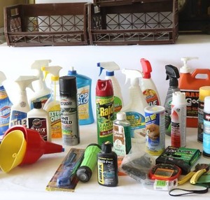 lot 334 image: Assorted Cleaning Products and Bins