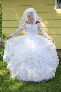 lot 75 image: Vintage 60s Layered Lace Tulle Wedding Dress Zipper-Back Veil Cancan Hoop...