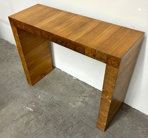 lot 84 image: Stylish and Modern Console Table