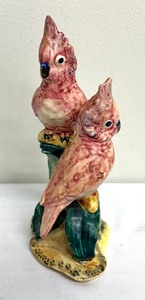 lot 77 image: Vintage Stangl Pottery Baby Cockatoo Figurine