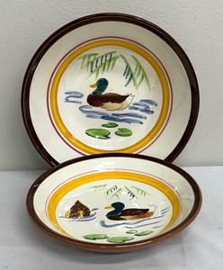 lot 81A image: Two Vintage Stangl Pottery Country Life Bowls