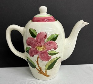 lot 49A image: Stunning Vintage Stangl Pottery Pot with Lid