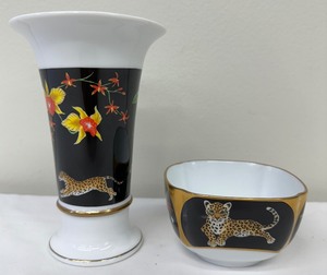lot 124A image: Lynn Chase Jaguar Jungle Vase and Small Bowl