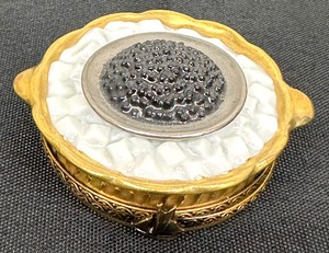 lot 52A image: Hand Painted Limoges France Marque Deposs - Cavier on Ice Trinket  Pill Box