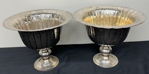 lot 184A image: Department 56 Silver Plate Pedestal Centerpiece Bowls