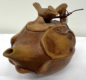 lot 55A image: Chinese Yixing Clay Teapot with Bird on the Lid and Flowers