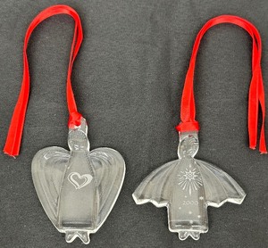 lot 203A image: A Pair of Orrefors Angel Ornaments