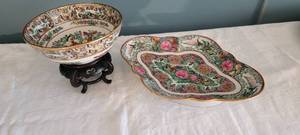 lot 85 image: Rose Familia Decorated Chinese Porcelain Bowl Pair