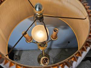 lot 116 image: Handsome Polished Brass Torchiere Floor Lamp