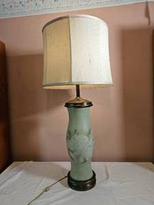 lot 50 image: Pate-Sur-Plate Hand-Painted French Vase Lamp