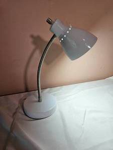 lot 170 image: Charming White Desk Lamp