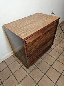 lot 171 image: Rugged Two Drawer Oak Endtable