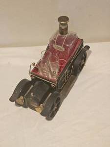 lot 159 image: Oldsmobile Decanter Caddie