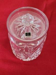 lot 152 image: Miller Rogaska Fine Slovenian Crystal Lidded Jar