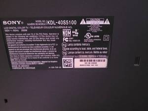 lot 147 image: Sony 40 BRAVIA S Series LCD TV - KDL-40S5100