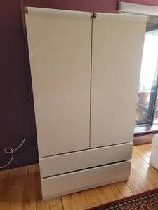 lot 65 image: Italian Modern Styled White Laquer Finish Wardrobe Dresser