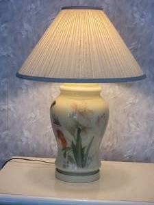 lot 74 image: Stunning Handpainted Chinese Ginger Jar Lamp