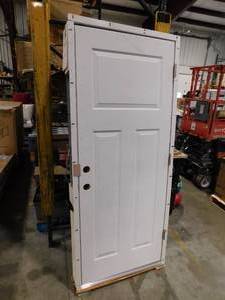 lot 79 image: 32 X 80 L-IN SWING 6 12 JAMB WIDTH