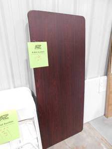 lot 129 image: Flash Furniture 2.5-ft x 6-ft Indoor Rectangle Composite Brown Folding Banquet Table (8-Person)