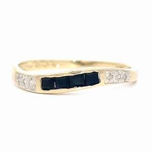 lot 49 image: Fancy Black & White Diamond Curved Color Block Stack Ring in Yellow Gold VIDEO
