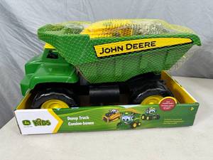 New John Deere Sand Box Dumptruck with Sand Tools