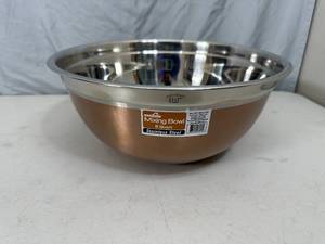 New 8 Quart Stainless Steel Mixing Bowl