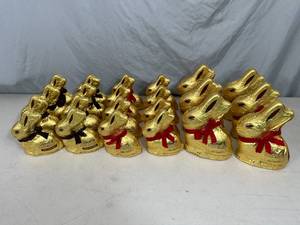 22 Lindt Lindor Chocolate Bunnies