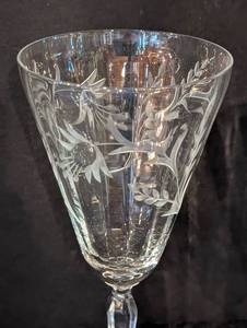 Vintage Etched Wine Glass Set