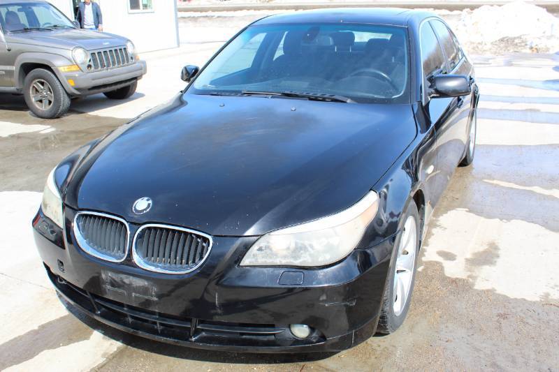2005 BMW 5 Series 525i  4dr Sedan