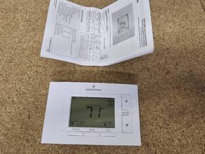 lot 5 image: Emerson universal non-programable thermostat