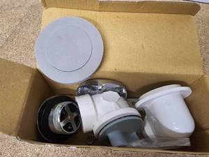 lot 17 image: ProFlo waste and overflow PVC lift and turn kit
