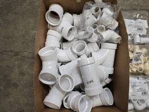 lot 26 image: Batch of Miscellaneous PVC piping