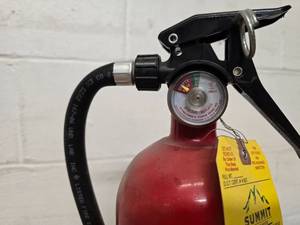 lot 52 image: Kidde Fire extinguer and NIB combo smoke and carbon monoxide alarm