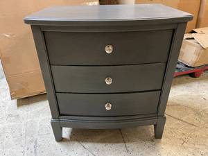 3-Drawer Gray Oak Nightstand