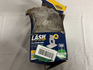 300ct Pack of Tile Leveling Clips