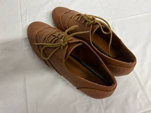Ollio Womens Brown Oxfords - Size 8