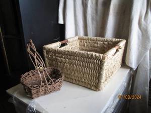 lot 26 image: Large 1818 Wicker Rattan Basket...