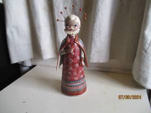 lot 35 image: 12 Mexican Folk Art Clay man statu...