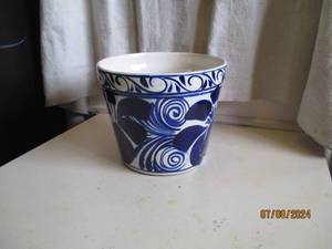 lot 55 image: 9 hand crafted and Glazed clay pla...