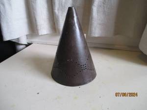 lot 60 image: Heavy Bronze candle holder...